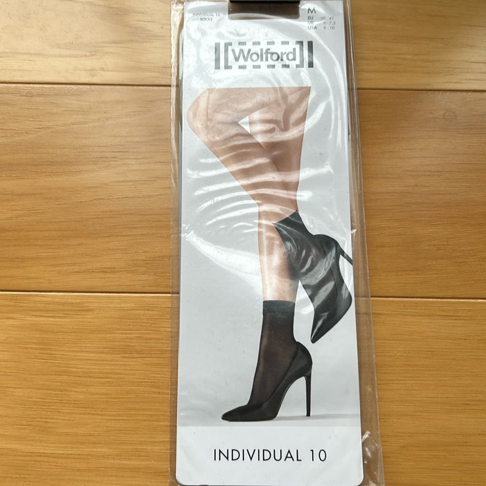 Wolford individual 10 socks new color cosmetic size M